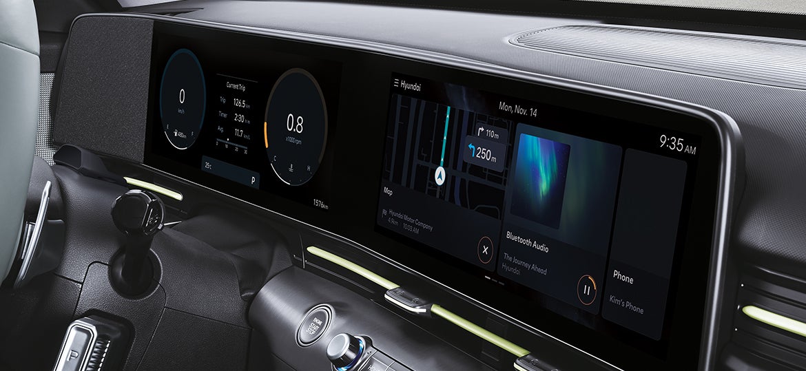Radio 12,3” Apple CarPlay & Android Auto inalámbrica.